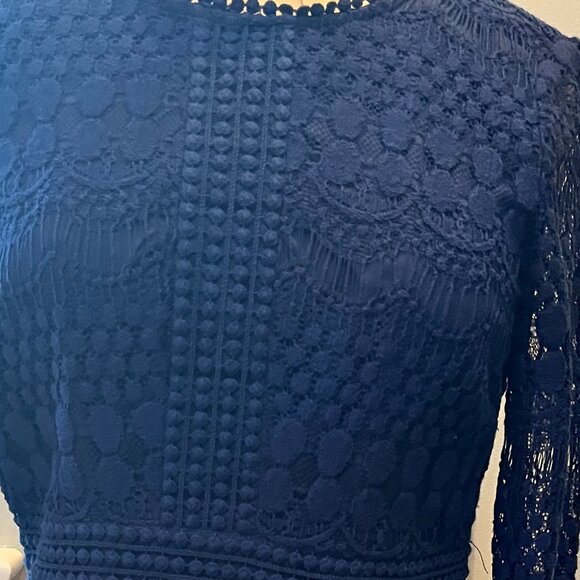 Darling 3/4 Length Crochet/Lace Dress, Size Medium - Picture 3 of 6